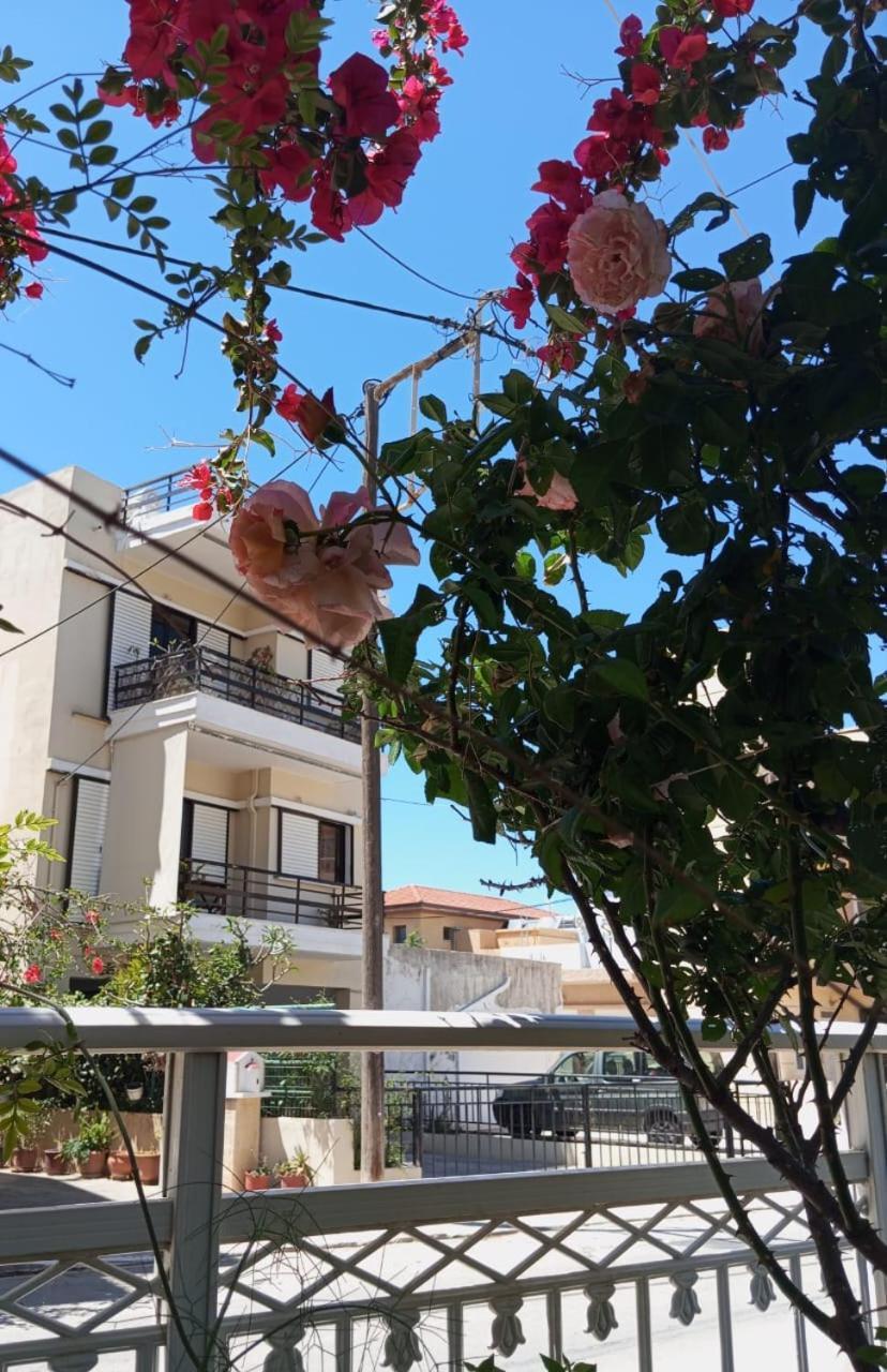 Sunny Family Apartment In Chania Close To The Sea Chrissi Akti Chania Exterior foto