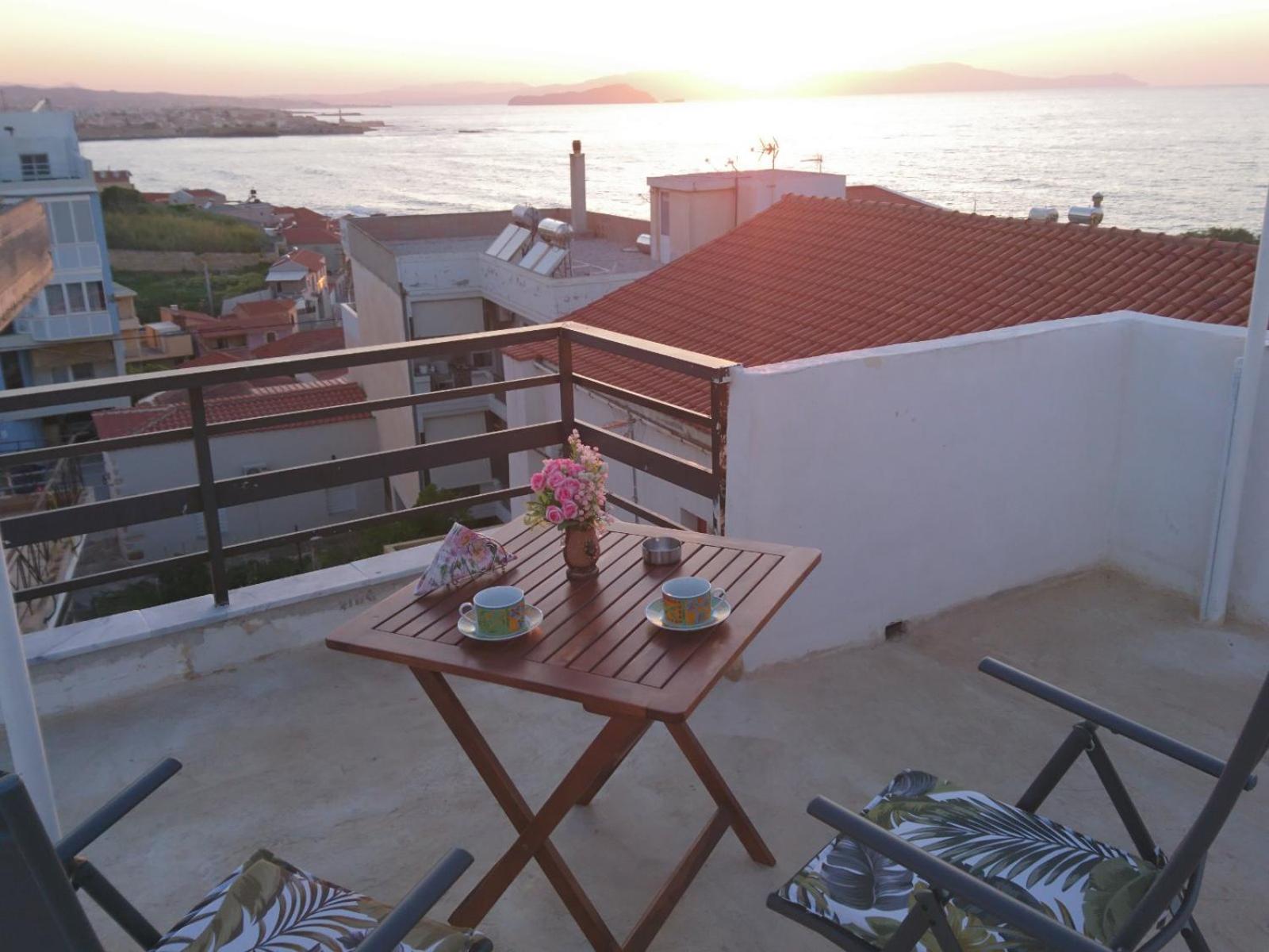 Sunny Family Apartment In Chania Close To The Sea Chrissi Akti Chania Exterior foto